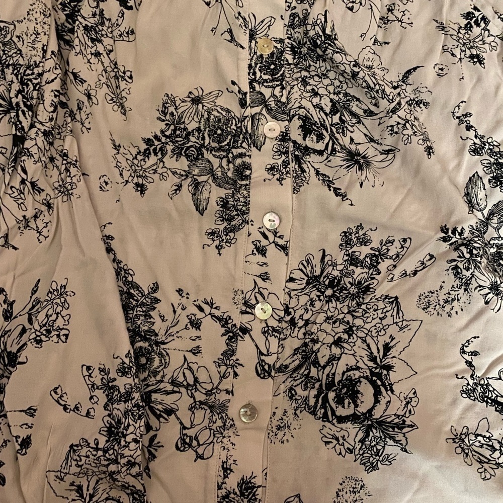 Top - Picture 2 of 4